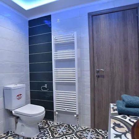 Stefania Central Apartment *